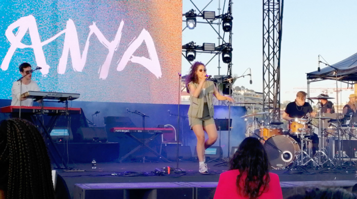 Midem Beach: Anya concert at sunset